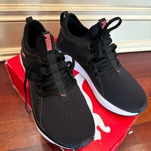 Women's Puma sneakers size 8